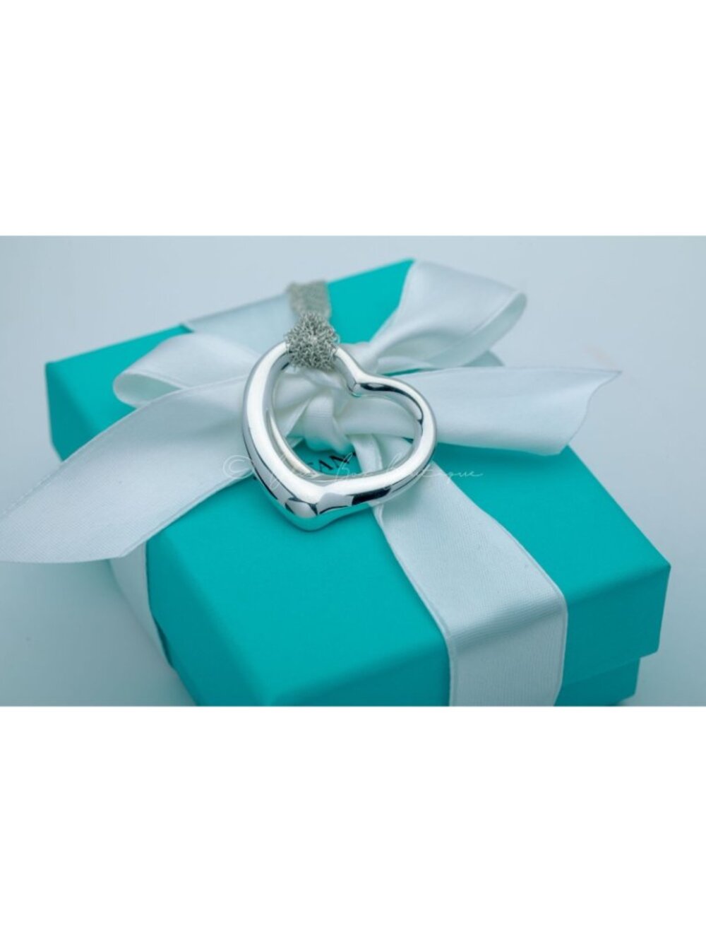Tiffany & Co. Necklace Large Open Heart Mesh Pendant 36mm in Silver Retail $1900 - Picture 6 of 9
